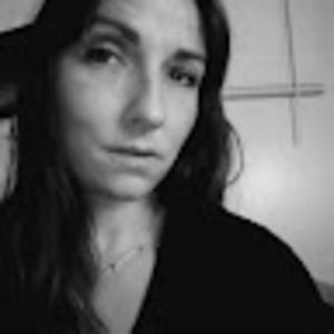 Meet your Posher, Roxanne